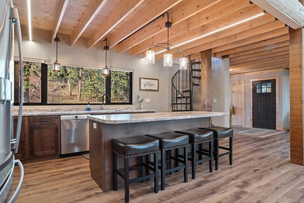 The Haven-Rustic Secluded Cabin Custer Exteriör bild